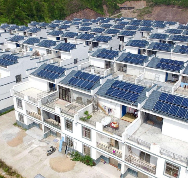 屋頂光伏發(fā)電系統(tǒng)安裝如何防漏水？