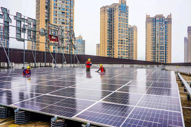 光伏發(fā)電晚上都顯示正常是有故障嗎？夜晚是怎么解決用電問題？