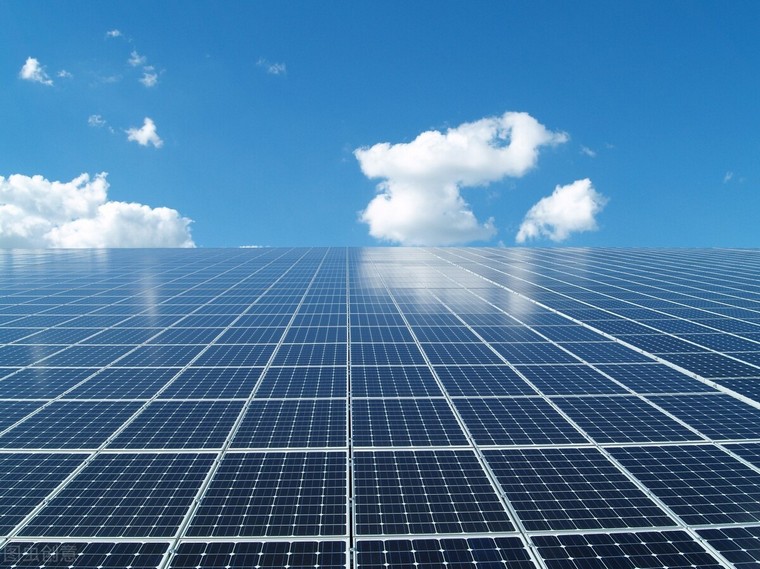 光伏發(fā)電板平放著發(fā)電怎么樣 光伏發(fā)電板平放著發(fā)電怎么樣