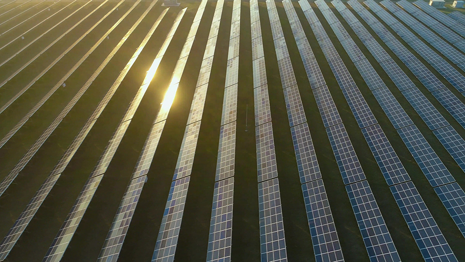 光伏電站設(shè)備問題及運(yùn)維技術(shù) 光伏電站設(shè)備問題及運(yùn)維技術(shù)